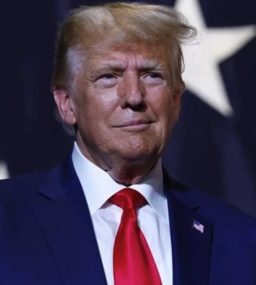 AFP: Трамп прибув до Парижа, де може зустрітися із Зеленським
