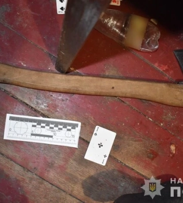 На Вінниччині жінка сокирою забила свого співмешканця