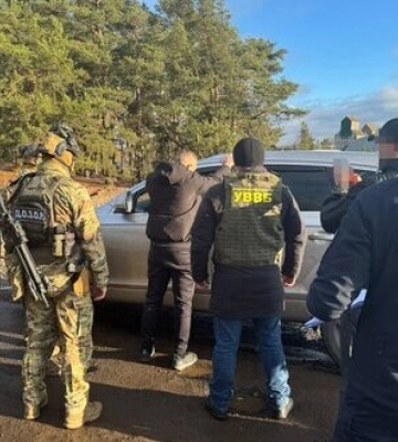 Прикордонники викрили військового, який організував схему нелегального виїзду через кордон на Рівненщині, - ДПСУ. ФОТОрепортаж