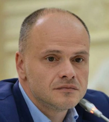 З 1 січня всі медзаклади та державні установи почнуть працювати виключно через Програму медгарантій — Михайло Радуцький З 1 січня всі медзаклади та державні установи почнуть працювати виключно через Програму медгарантій — Михайло Радуцький