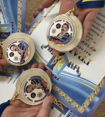 Одеські акробати стали призерами всеукраїнського турніру