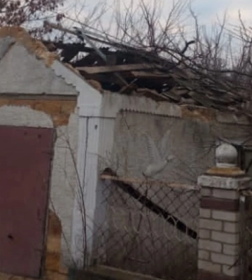 Поліція показала наслідки обстрілів цивільної інфраструктури Херсонщини армією РФ минулої доби