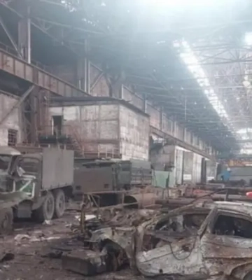 «Вони впевнені, що там залишаться». Чи відновлює Росія окуповані міста і захоплені підприємства Донбасу?