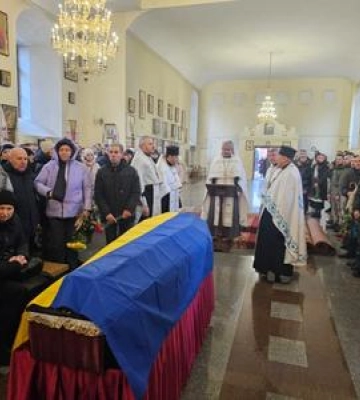 Полтава провела в останню дорогу загиблого Героя