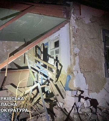 Обстрел жилых домов и больницы: в Купянске двое погибших