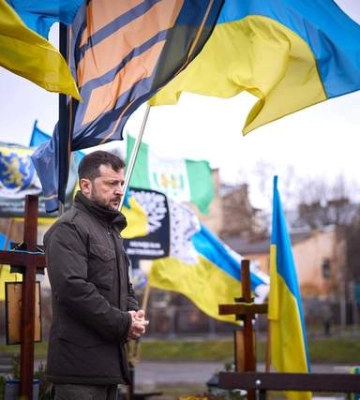 Зеленський прибув до Львова і відвідав Марсове поле