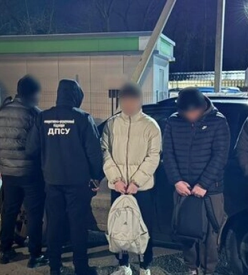 Человек почти три дня бродил в лесу: что с ним стало