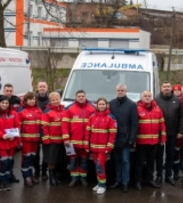 У КП "ВОЦЕМДМК" вручили ключі від шести нових автомобілів екстреної медичної допомоги