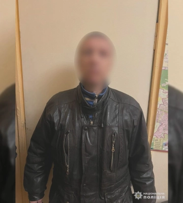 У Харкові під час застілля чоловік вдарив ножем знайомого: зловмисника заарештовано