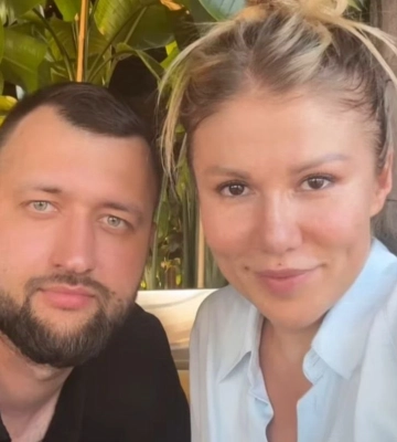 &quot;Шляхи трохи розійшлися&quot;: Альона Омаргалієва розповіла, як війна вплинула на її стосунки з чоловіком