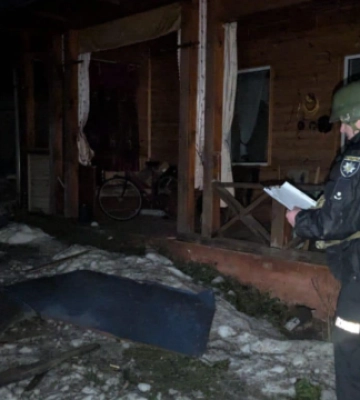 Загарбники ввечері вдарили по Семенівці на Чернігівщині - загинув чоловік