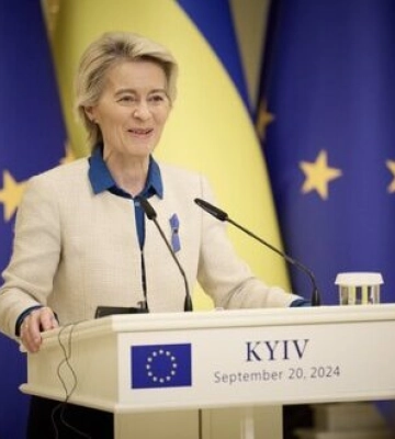 На Россию нужно оказывать большее давление. Страны G7 должны усилить санкции против РФ, - фон дер Ляйен