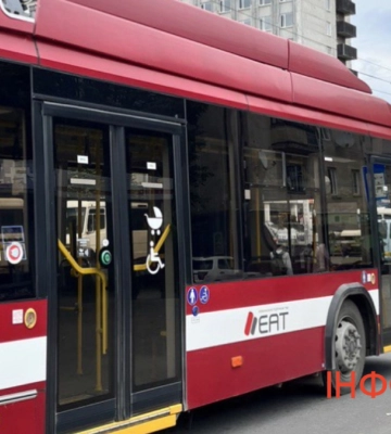 Транспортні зміни у Франківську: завтра на маршрут вийде новий тролейбус