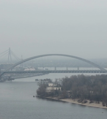 Будівництво Подільського мосту: прокуратура вимагає визнати недійсним договір генпідряду
