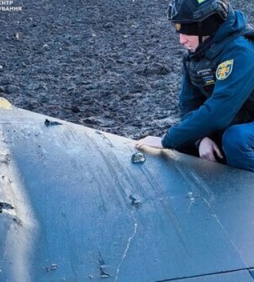 Сапери ДСНС знешкодили збитий &quot;шахед&quot; на Київщині. ФОТО