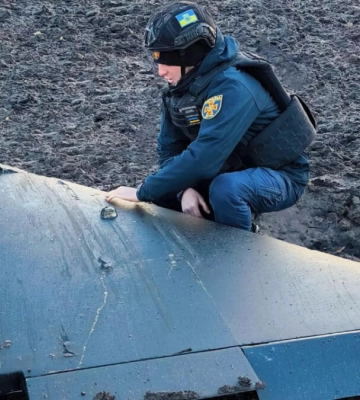 Сапери ДСНС знешкодили збитий &quot;шахед&quot; на Київщині. ФОТО
