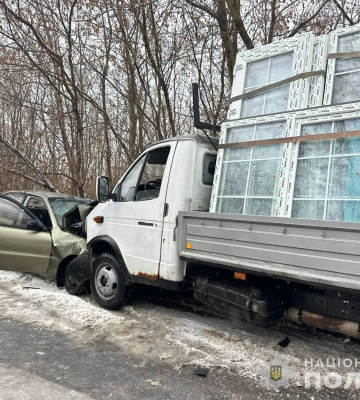 На Вінниччині внаслідок ДТП на зустрічних курсах постраждали двоє людей