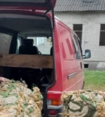 Жителі села на Волині активно допомагають військовим