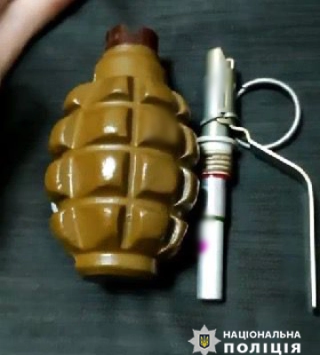 На Одещині затримали 21-річного молодика, який намагався збути гранату, - поліція