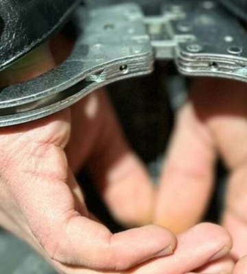 В Одесі затримали грабіжника, який вирвав телефон у жінки