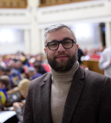 Народний депутат Дмитро Микиша вийшов з фракції Слуга народу Народний депутат Дмитро Микиша вийшов з фракції Слуга народу