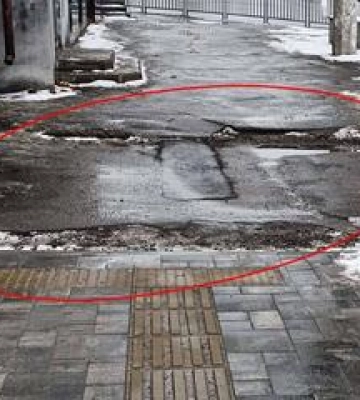 Полтавці скаржаться на неякісний ремонт і покриття на оновлених зупинках