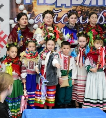 У Луцьку впродовж 6-ти днів виготовлятимуть різдвяну атрибутику на безоплатних майстер-класах (Фото)