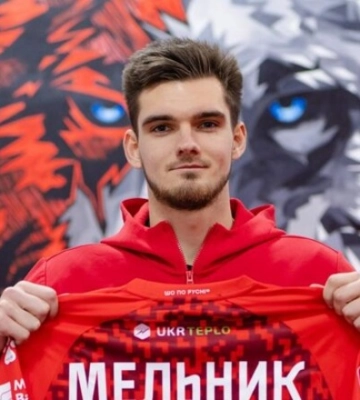 ОФИЦИАЛЬНО. Верес разорвал сотрудничество с центральным защитником ОФИЦИАЛЬНО. Верес разорвал сотрудничество с центральным защитником