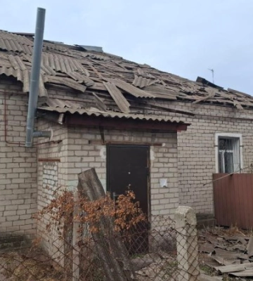 За день Дніпропетровщина пережила понад 30 ворожих атак: є постраждалі та руйнування