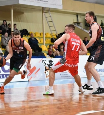 Черкасские Мавпы победили Ровно в напряженной игре