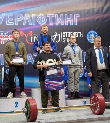 Кропивницькі спортсмени стали призерами чемпіонату України з класичного пауерліфтингу