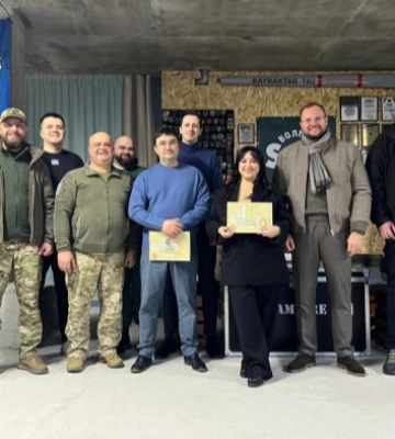 Волонтека і лікар з Луцька отримали нагороди Міністерства оборони України