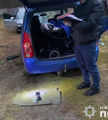 На Львівщині поліцейські затримали 26-річного молодика за вуличний збут психотропів