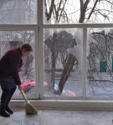 У Херсоні під обстріл потрапила бібліотека. ФОТО