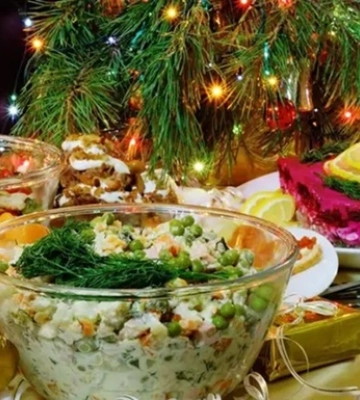 Скільки коштуватиме новорічний стіл