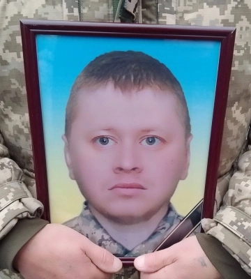 У Сумах провели в останню путь захисника Михайла Міщенка