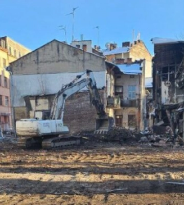 У Львові розібрали кінотеатр