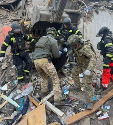 Через російські масовані обстріли Донеччини загинула літня жінка, четверо людей поранені