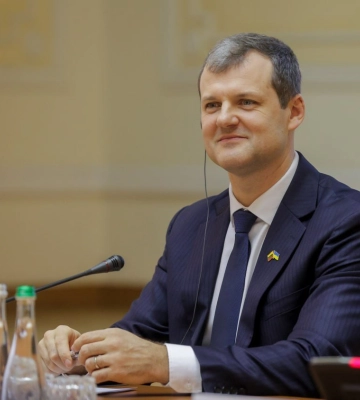 Премьер Украины в отличие от ВС ВСУ заявил об ударе по Киеву аэробалистическими ракетами