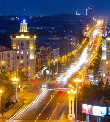 Вражеские дроны атаковали Запорожье, вспыхнул пожар