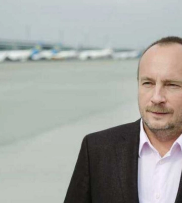 Володимир Зеленський звільнив Павла Рябікіна з посади Надзвичайного і Повноважного Посла України в КНР Володимир Зеленський звільнив Павла Рябікіна з посади Надзвичайного і Повноважного Посла України в КНР
