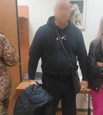 Івано-франківець та полтавець уклали фіктивні шлюби для виїзду за кордон, - ДПСУ. ФОТОрепортаж