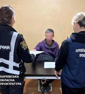 На Харківщині поліція повідомила чоловіку про підозру у скоєнні домашнього насильства