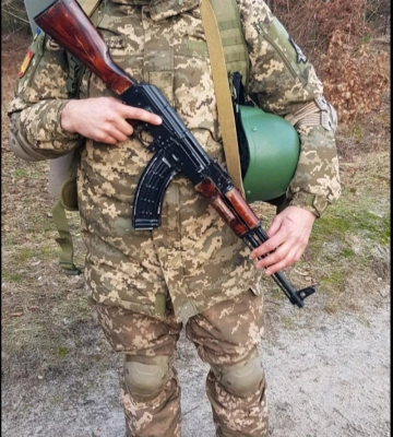 Залишилося троє діток і вагітна дружина: полеглому захиснику з Волині просять присвоїти звання Героя України