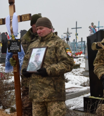 Тіло воїна з поля бою змогли забрати через кілька тижнів після загибелі: захисник з Волині поліг смертю хоробрих на Харківщині