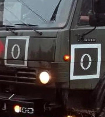 В Мариуполе на технике оккупантов появились новые отметки - мэрия