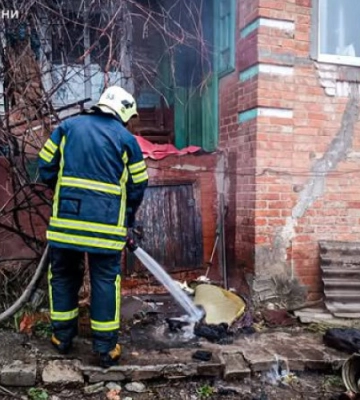 На Харківщині у пожежі загинуло двоє літніх людей