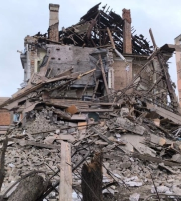 У Херсоні російські військові розкидали на дорогах пастки-«їжаки» – влада