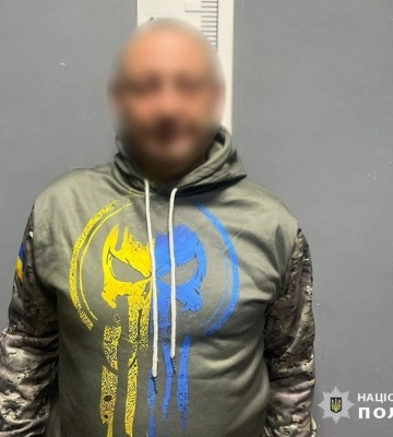 У Києві чоловік запускав феєрверки з вікна будинку