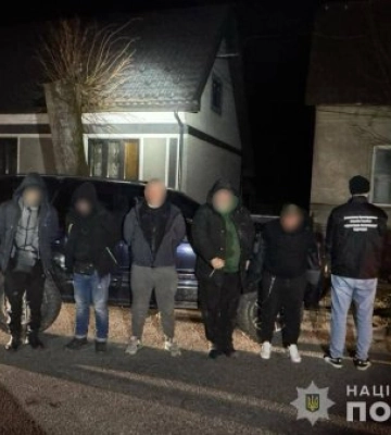 На Закарпатті поліція затримала зловмисника, який намагався через річку переправити до Румунії групу військовозобов’язаних&amp;hellip;